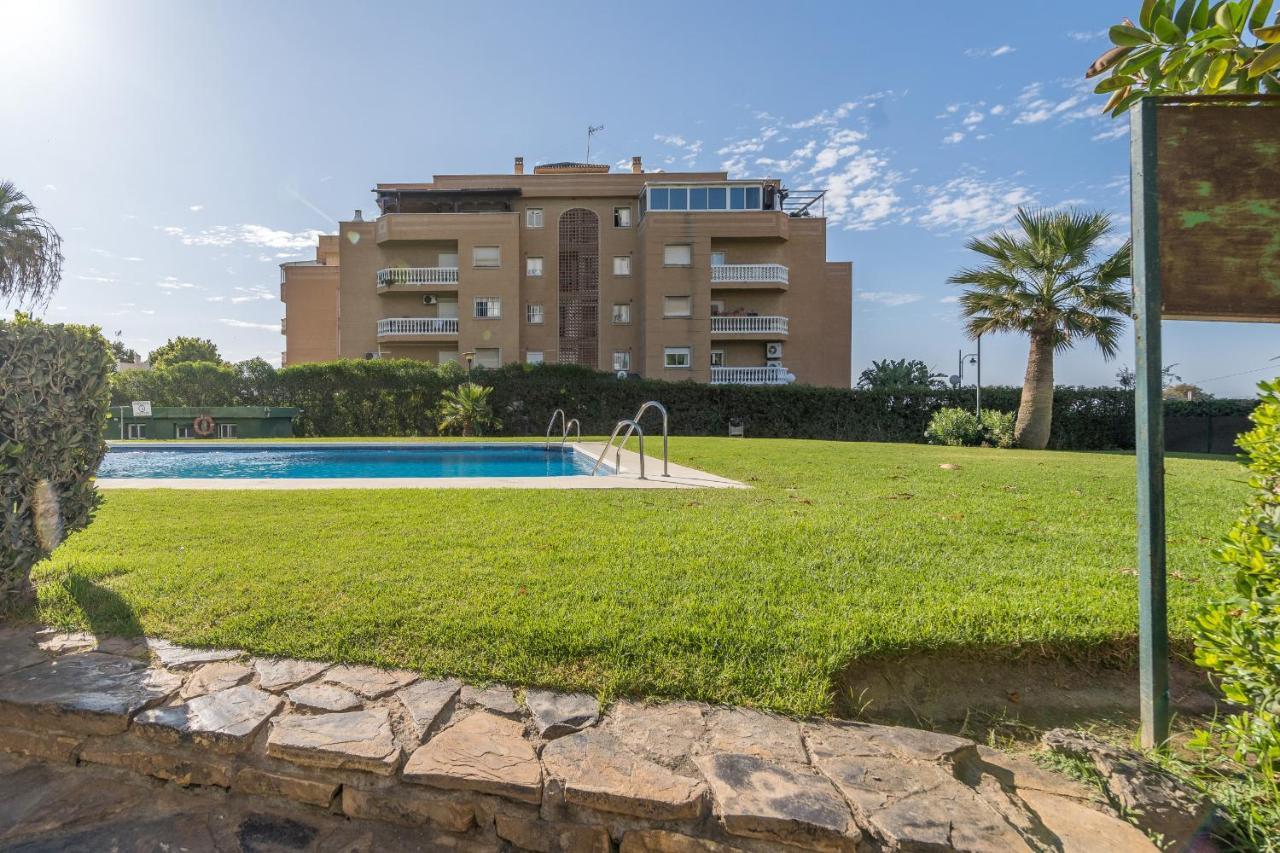 Suite Homes Hesperides Garden Beach Málaga Dış mekan fotoğraf