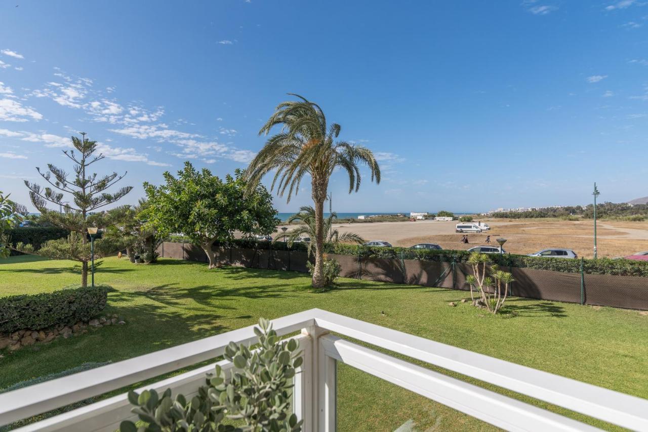 Suite Homes Hesperides Garden Beach Málaga Dış mekan fotoğraf