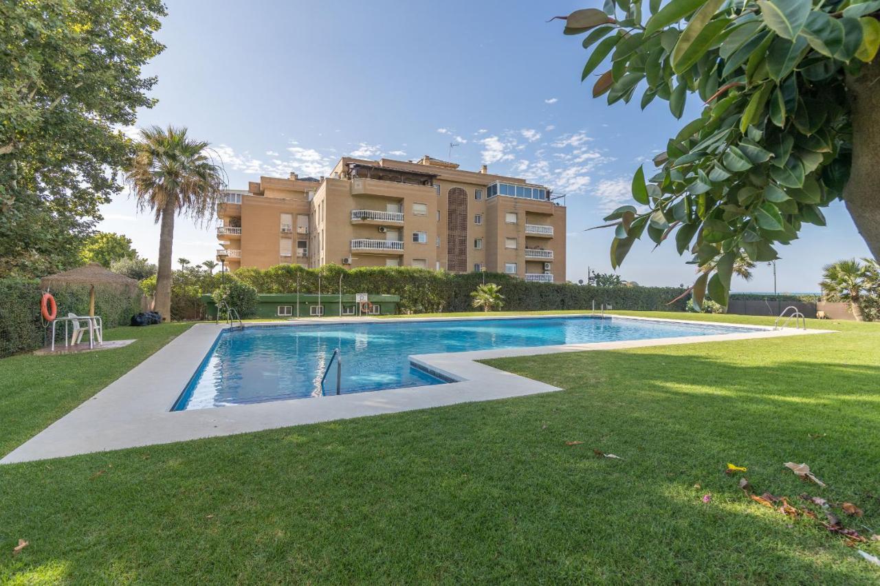 Suite Homes Hesperides Garden Beach Málaga Dış mekan fotoğraf