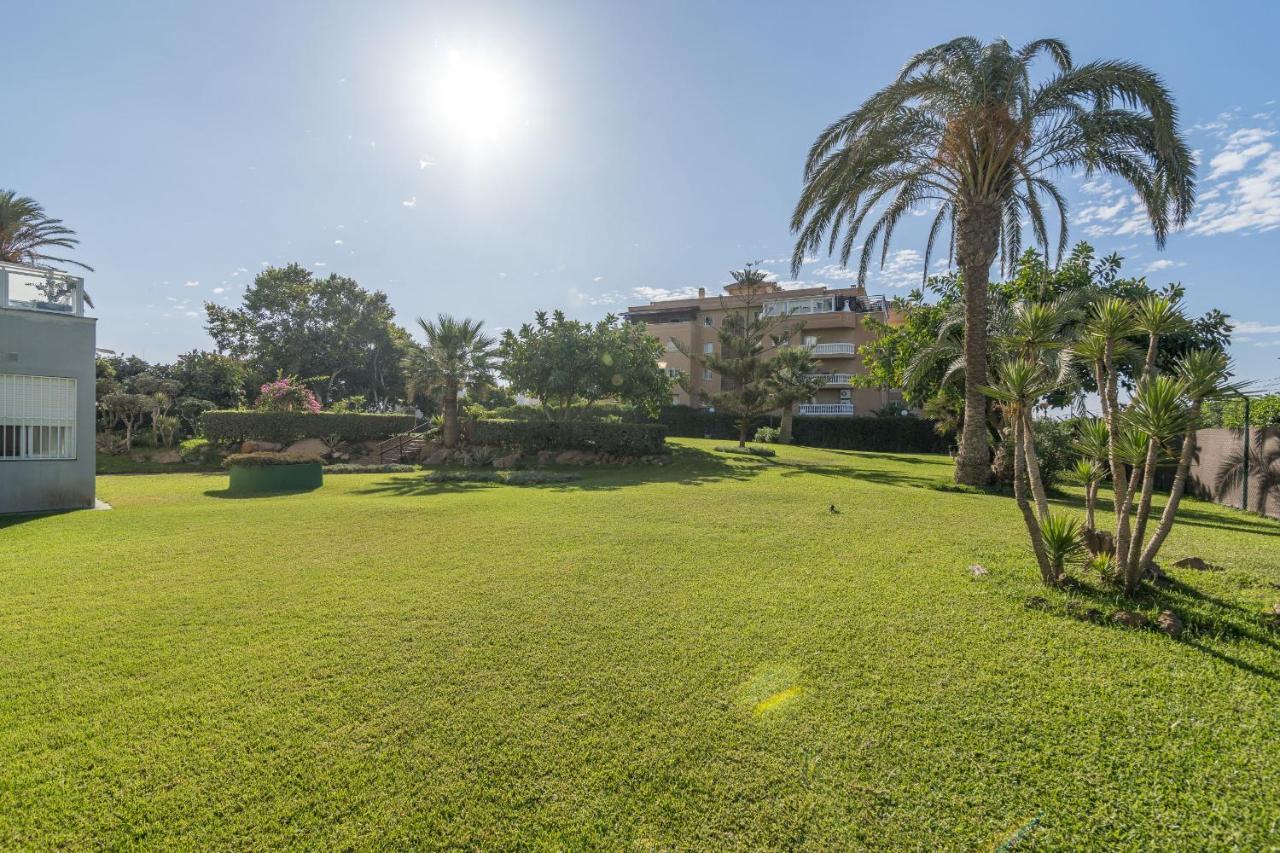 Suite Homes Hesperides Garden Beach Málaga Dış mekan fotoğraf