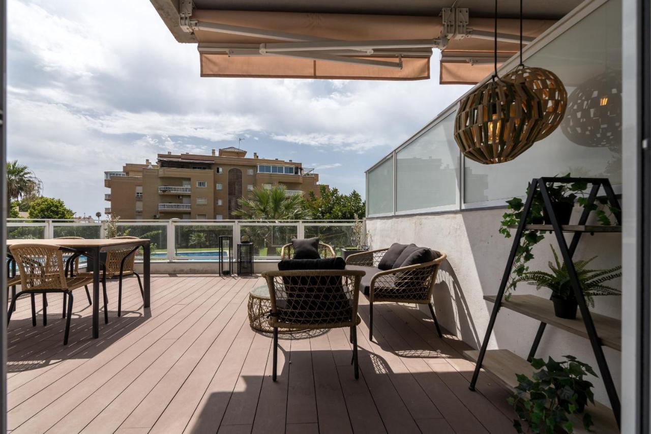 Suite Homes Hesperides Garden Beach Málaga Dış mekan fotoğraf