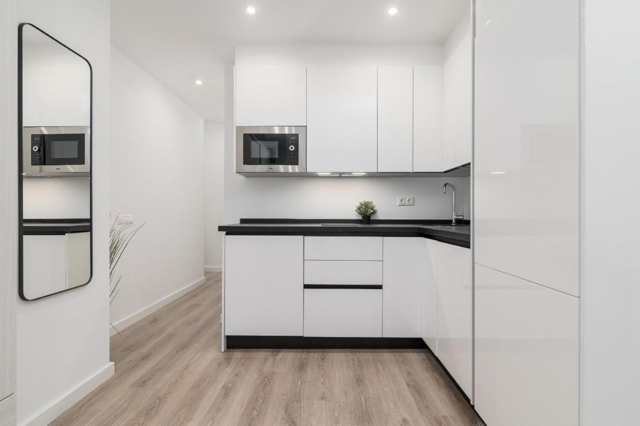 Suite Homes Hesperides Garden Beach Málaga Dış mekan fotoğraf