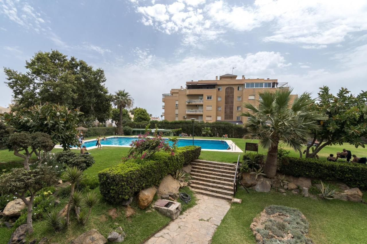 Suite Homes Hesperides Garden Beach Málaga Dış mekan fotoğraf